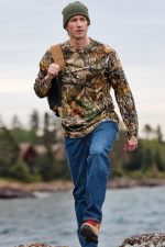 RUSSELL OUTDOORS™ REALTREE® LONG SLEEVE POCKET TEE - Image 4